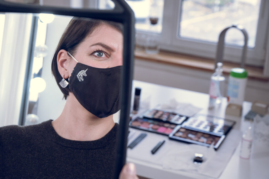 Makeup Beratung Schutzmaske